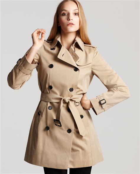 Burberry raincoat outlet